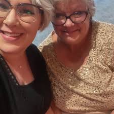 Sarah Stewart (@taylorsmomma10) • Facebook