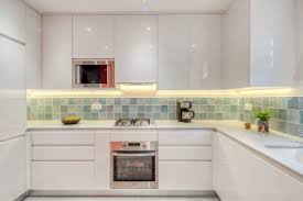 La cuisine en u ouverte est dans la plupart des cas la meilleure des solutions. Cuisine En U Photos Et Idees Deco De Cuisines Mars 2021 Houzz Fr