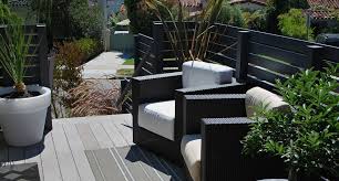 See trex has very similar privacy fences and i'm sure they probably comparable as the price goes if not cheaper because newtechwood decking board. Front Yard Grey Trex Decking And Privacy Screen Contemporary Porch Los Angeles By Outside Instyle Houzz