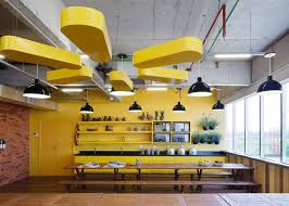 Walmart Com Office In Brazil Has A Crazy Golf Course On The Roof Office Space Design Office Design Corporate Interiors