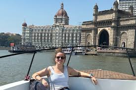 Opposite Hotel Taj Mahal Colaba ...