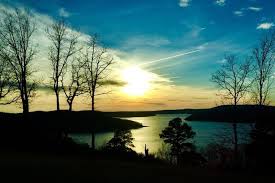 Nestled in the ozark mountains of northwest arkansas, beaver lake is a nature lover's delight during all seasons. Beaver Lake Arkansas Recreation Gov