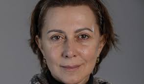 A televisão foi o meio em que mais trabalhou e que lhe deu maior visibilidade, tendo participado em mais de 60. A Serra E Patroes Fora Sofrem Alteracoes Devido A Estado De Saude De Maria Joao Abreu