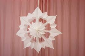 Wie man aus butterbrottüten einfache weihnachtssterne basteln kann. Anleitung Herz Form Im Stern Ausgefallene Sterne Aus Butterbrottuten Zur Weichnachtszeit