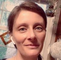 Sarah Reck's Instagram, Twitter & Facebook