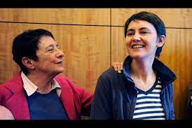 Arlette laguiller sur une chanson dalain souchon Difficile De Succeder A Arlette Laguiller