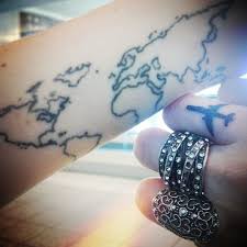 Wait Right Here I Ll Be Back In The Morning Tattoo Airplane Hand Finger Tattoo Map Tatoo Travel Tattoo Tattoos Seattle S Travels Finger Tattoos Airplane Tattoos Hand Tattoos