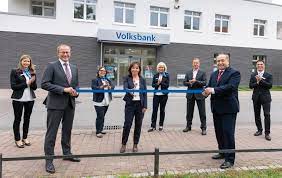 Dabei steigern wir nachhaltig unseren wirtschaftlichen erfolg und. Oftersheim Vereinigte Vr Bank Kur Und Rheinpfalz Eroffnet Neue Filiale In Oftersheim Metropolregion Rhein Neckar News Events