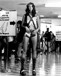 Conde nast collection editorial via getty images. Shelley Duvall In Nashville 1975 In 2021 The Hollywood Reporter Duvall Hollywood