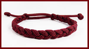Once you master the easy 'weave' these are so quick to make and look fantastic. Easiest Adjustable One Strand Braided Paracord Bracelet Rastaclat Style Youtube
