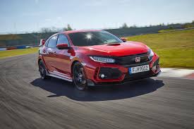 The honda civic type r is ready to tear up the track with a new limited edition trim in phoenix yellow, featuring forged bbs wheels. Honda Civic Type R 2018 Im Test Der Kompaktsportler Rebell Zundet Stufe V Meinauto De