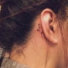 In addition, the variety of ideas will leave you completely flabbergasted, and we are not a butterfly behind the ear tattoo gives a feminine vibe, which is ready to be free and on its own. 145 Pretty Behind The Ear Tattoos That Will Please You