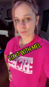 Here is a little ‘fix it with Mel’ time for you all. #doityourself #fixit  #windowscreen #independantwoman