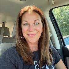 Colleen Maillie's Instagram, Twitter & Facebook