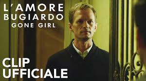 Scopri tutti i dettagli su l'amore bugiardo, il programma in onda su tv8 e visibile anche in streaming online live. Nick A Casa Di Desi Collings L Amore Bugiardo Gone Girl 20th Century Fox Italia Youtube