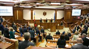 Curtea constituţională a fost sesizată ulterior cu cererile de soluţionare a conflictelor juridice de natură constituţională dintre guvern şi parlament cu privire atât la legea bugetului de stat pe anul 2020, cât şi cu privire la legea bugetului asigurărilor. Agora Legea Bugetului De Stat Pe Anul 2019 VotatÄ In Prima LecturÄ Veniturile Èi Cheltuielile In CreÈtere FaÈÄ De 2018