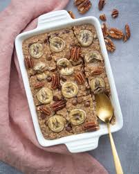 Combine mashed bananas, sugar, egg and melted butter in a large bowl. Easy Healthy Baked Banana Oatmeal