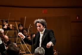 Dudamel participa en un proyecto de cine inmersivo, estrella de la temporada de los centros de la fundación la caixa. Venezuela Cancels Gustavo Dudamel Tour After His Criticisms The New York Times