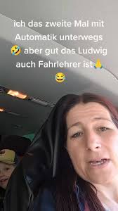 Fachlehrer Ludwig hat alles im Griff 🙏🤣 #kinderauto #autofahrenkind  #automatikauto #mamafährtauto #autofahrenlernen #lustigevideos  #lustigautofahren #vwbus #mamafährt😂