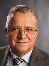 Dr. Valentin Voinescu