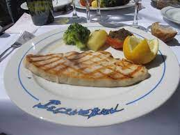 File Steak D Espadon Dans Un Restaurant Du Marche Saleya De Nice Jpg Wikimedia Commons