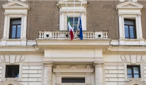 Sarà ufficializzata da un'ordinanza del ministero della salute ed entrerà in vigore lunedì 18 gennaio. Autocertificazione Covid Gennaio 2021 Modulo Pdf Da Scaricare