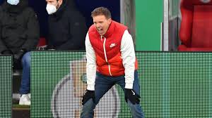 Tue 27 apr 2021 04.54 edt julian nagelsmann will take over at bayern munich from 1 july in a deal that makes him the bundesliga's most expensive manager, with rb leipzig receiving compensation that. 8gbsdfskuww66m