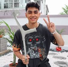Tiktok budak sekolah baru nak up mp3 & mp4. Dont Cry Baby Nyanyian Penuh Emosi Peminat Pujuk Asad Motawh Supaya Jangan Menangis Edisiviral