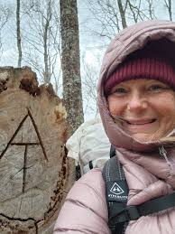 Sweet girl Flora says hi. She enjoyed the little bit of snow we got. ❤️🐾