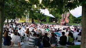 Distribuiți pe twitter distribuiți pe facebook trimiteți către pinterest. Simfonii De VarÄƒ In Parcul ColÅ£ea Stiri Utile