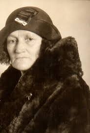 Lucille Ellen Frances Aubin Moritz (1875-1966)