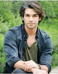 Şükrü özyıldız kimdir, şükrü özyıldız, 1988 yılında i̇zmir'de doğmuştur. Shyukryu Oziyldyz Sukru Ozyildiz Sukru Ozyildiz Long Hair Styles Men Beautiful Men Faces Handsome Men