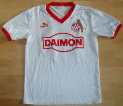 Die mannschaft, die bis 1998 ununterbrochen in der bundesliga spielte, begeistert fans aus der ganzen welt. 1 Fc Koln Spezial Fussball Trikots 1985 1986