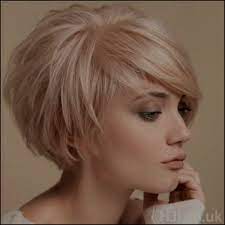 12 frisur ideen die feines haar fantastisch aussehen lassen k rperpflege 2020. Beste Kurze Bob Frisuren 2018 Fur Schone Frauen Meine Frisuren Kurzhaarfrisuren Haarschnitt Frisuren Fur Feines Dunnes Haar