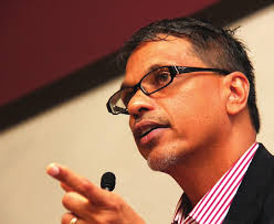 Imagination Encircles The World