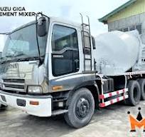 Isuzu Giga Cement Mixer