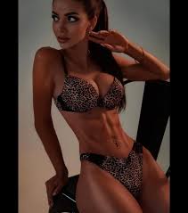 Aminova Inna - Топовые моменты с OnlyFans бесплатно