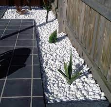 With that in mind, there are five benefits of having a rock garden. 15 Ideas For White Sensation In Garden Landscaping With White Pebbles Stone Landscaping White Pebble Garden Pebble Garden