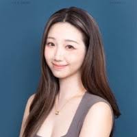 Daisy Kong Email & Phone Number