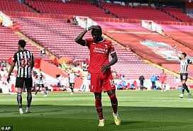 Michael owen was born on october 10, 1964 in cleveland, ohio, usa. Liverpool Michael Owen Claims Mohamed Salah And Sadio Mane Are Not Natural Finishers Saty Obchod News