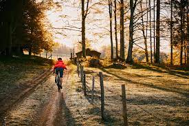 Mais l'espoir a un prix. Nos Chemins Ruraux Sont Menaces Bike Cafe