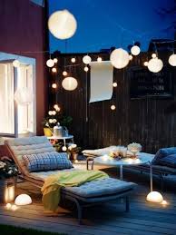 Lampions Balkonentwurf Kleine Terrasse Design Idee Dekoration