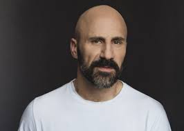 Jean-Moïse Martin fait de rares confidences sur sa nouvelle amoureuse