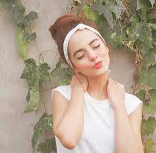 She started her modeling career at a very young age from miss veet. Komal Meer Komalmeer2 Twitter