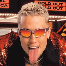 Who produced “Grana, Dinheiro e Fama” by MC Daniel?