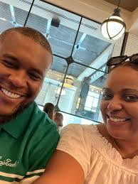 Amber Moorman's Instagram, Twitter & Facebook