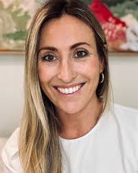 Carla Hopper's Instagram, Twitter & Facebook