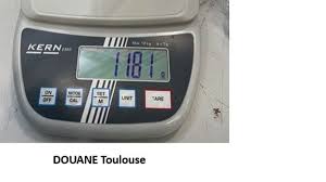 Photo Des bouteilles suspectes interceptées à l'aéroport Toulouse-Blagnac