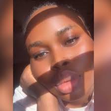 Wedding nails ideas please. Thank you 😊