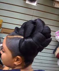 Black hairstyle for medium hair. 50 Peinados De Tejido Sensacional Largo Peinados Black Hair Updo Hairstyles Natural Hair Styles Bohemian Hairstyles